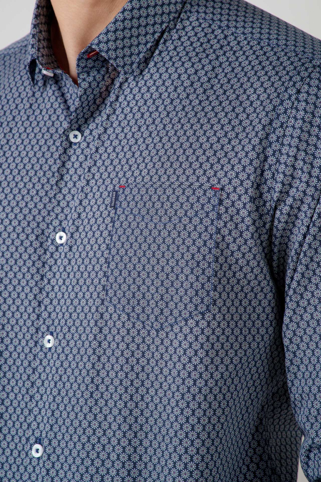 chemise bleu marine motifs